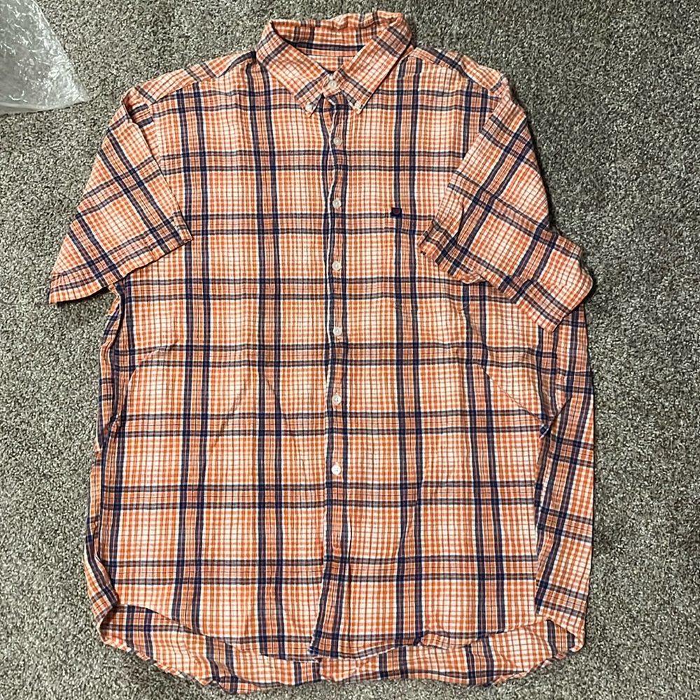 Chaps sz XL SS shirt. Smoke/Pet free home